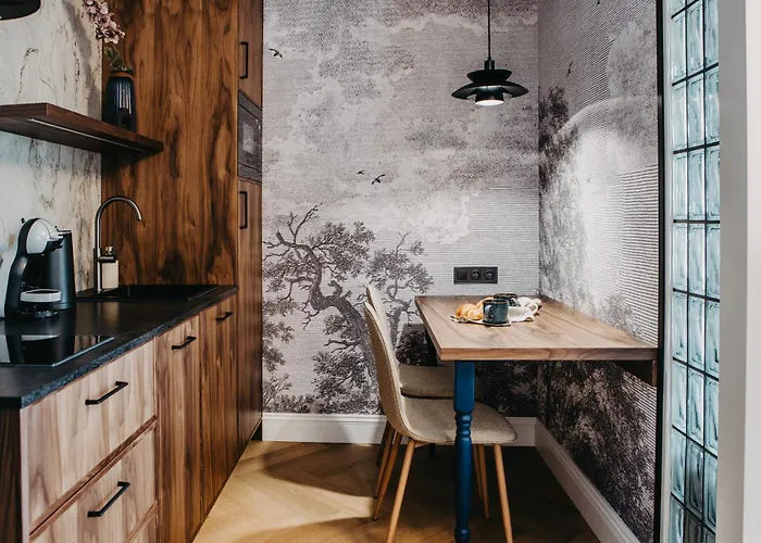 Apartment Czysta 4 - W Centrum Wroclawia, Nowoczesny Design, Taras Na Dachu I Przestrzen Do Pracy - - Fair Wroclaw